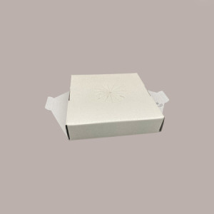 5 Pz Scatola Porta Uovo Cioccolato con Fondo in Carta Pelle Bianco Golosa con Finestra Trasparente 150x150x270 mm [96f6e167]