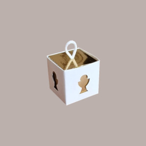 20 Pz Scatolina in Carta Bianca con Interno Oro con Cordino Grafica Calice Ideale per Contenere Confetti 50x50x50 mm [168ff8f5]