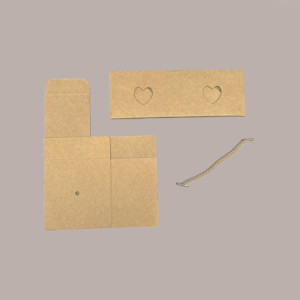 20 Pz Piccola Scatola con Cordino Ideale per Piccoli Articoli Regalo Carta Avana Grafica Cuore 80x80H80mm
