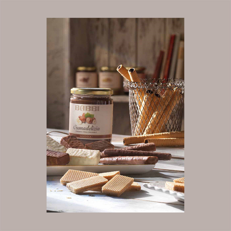BABBI Waferini Romagna alla Vaniglia e Nocciola, Confezione Regalo in Latta 1250g [525e6ba1]