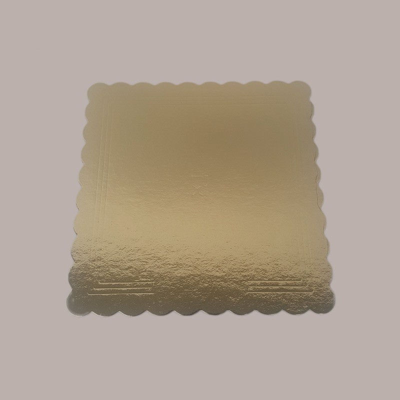Sottotorta Vassoio Cartone Quadrato Bordo Smerlato Ala Oro Nero Usa e Getta 30x30 cm 10 Kg 44 pezzi [3a328ecb]