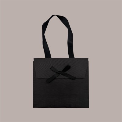 Borsa Carta Chiusura Velcro Nera con nastro in raso 16+8x14 cm 10 Pezzi [1787a85f]