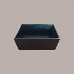 Cesto per Confezioni Natalizie Vassoio Conico in Cartoncino Nero grafica effetto pelle quadrato piccolo 260x260H100mm [0068114b]